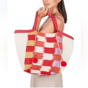 Mercado Global Rosa Tote & Cristina Cosmetic Pouch in Raspberry Paleta